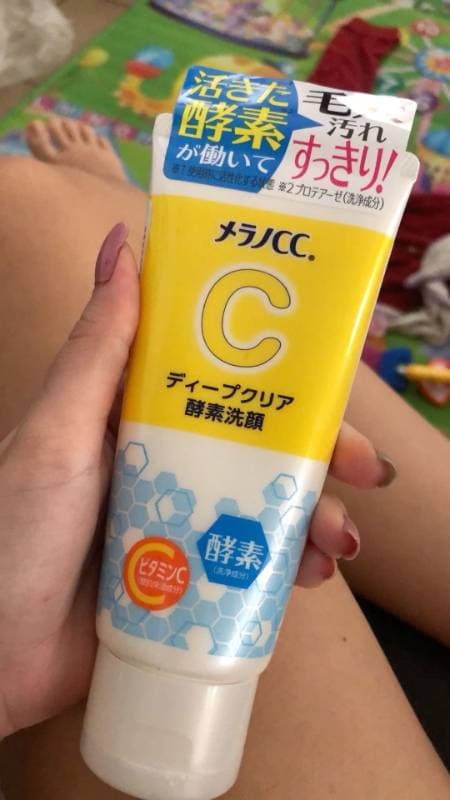 Melano CC Deep Clear Enzyme Face Wash 130g thumbnail 3